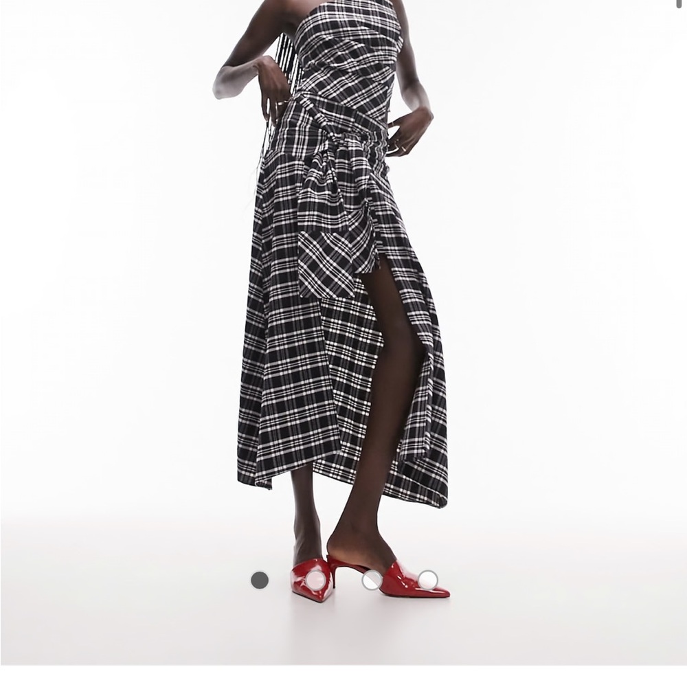 Black and White Plaid Skirt